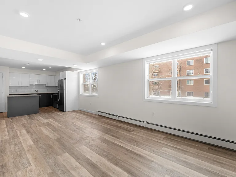 72 Primrose St #201 — Photo 16