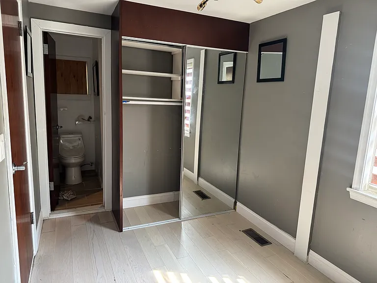 Walnut Ln — Photo 14