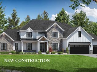 28525 Hidden Valley Dr, Orange, OH 44022