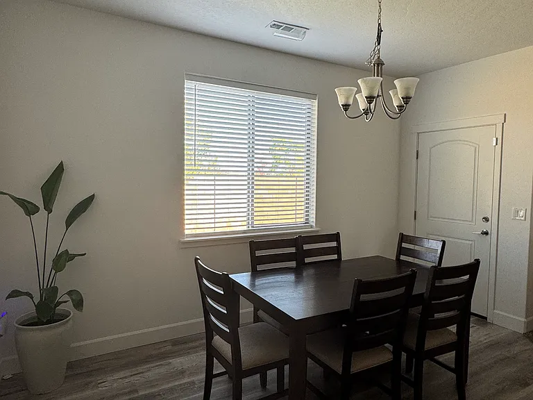 7813 Coldwater Dr — Photo 3