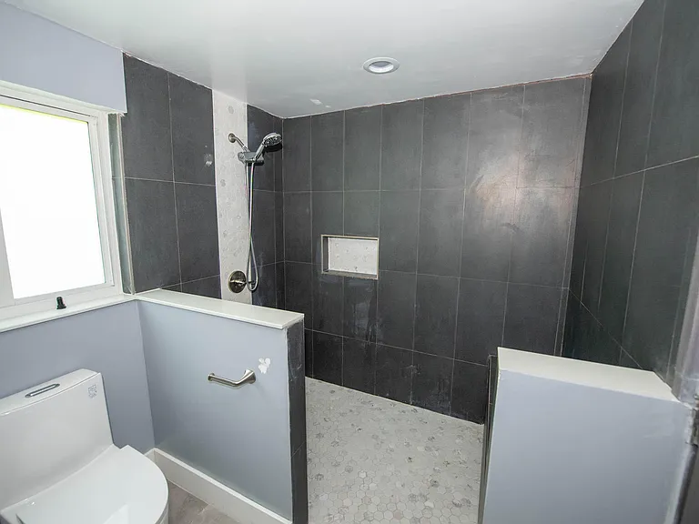 1532 Fletcher St — Photo 29