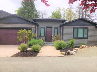 1047 Upper Happy Valley Rd, Lafayette, CA 94549