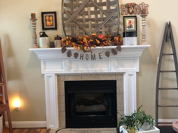 2nd image of 214 Wyndhurst Dr