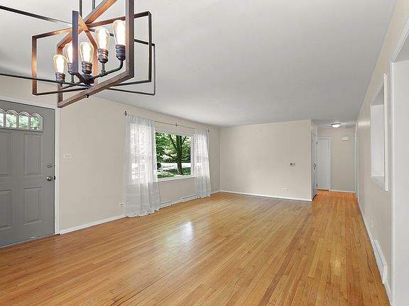 3rd image of 5649 Virginia Ave