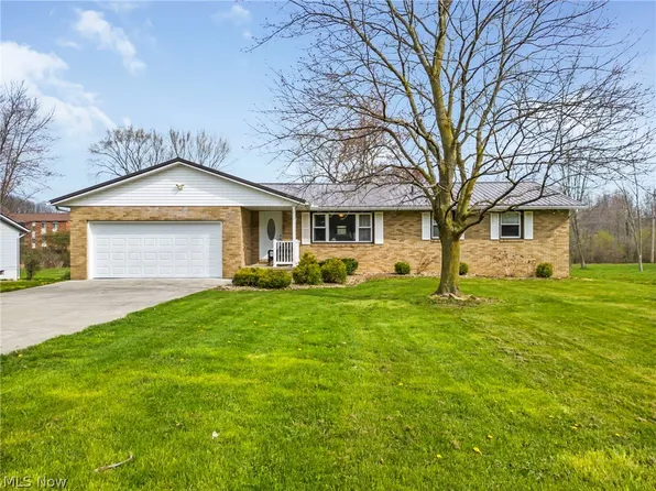 5945 Fohl Rd SW, Navarre, OH 44662