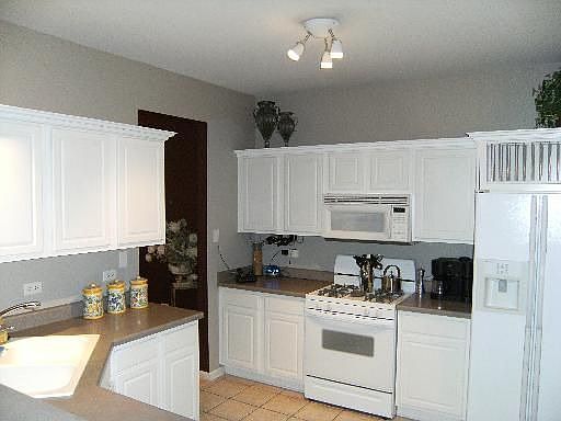 Eat in kitchen