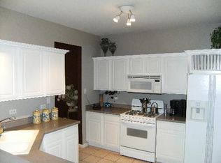 18654 W Point Dr, Tinley Park, IL 60477