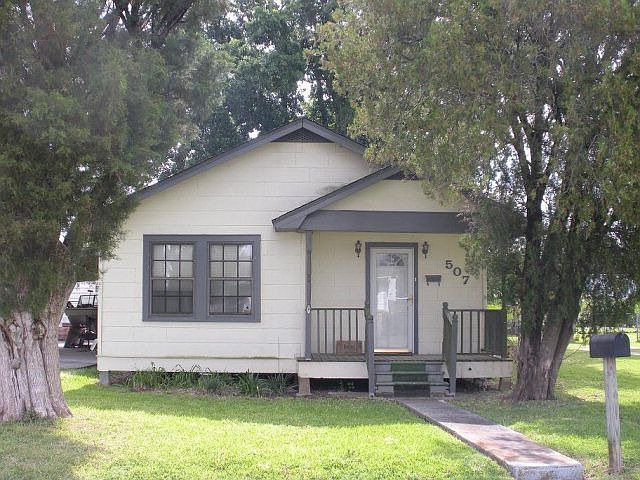 1st image of 507 Leona St