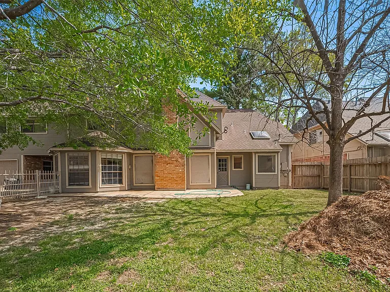 18307 Champion Forest Dr — Photo 43