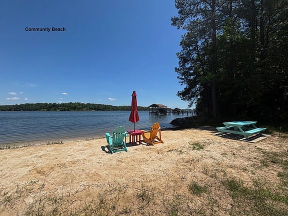 3rd image of 97 Belmont Dr