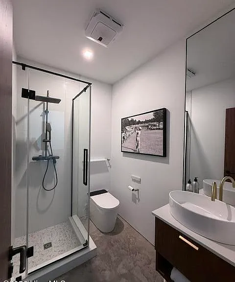 5 Lake Hills Rd — Photo 15