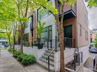 1620 NW Riverscape St, Portland, OR 97209