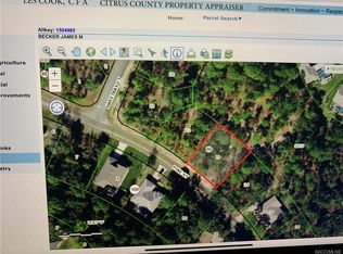 219 Pine St, Homosassa, FL 34446