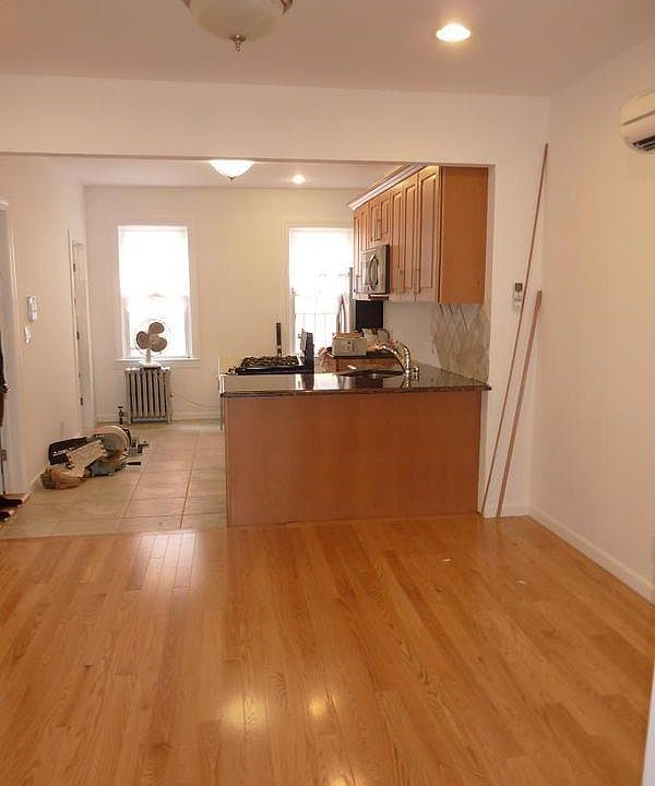 1st image of 120 N 7th St #3