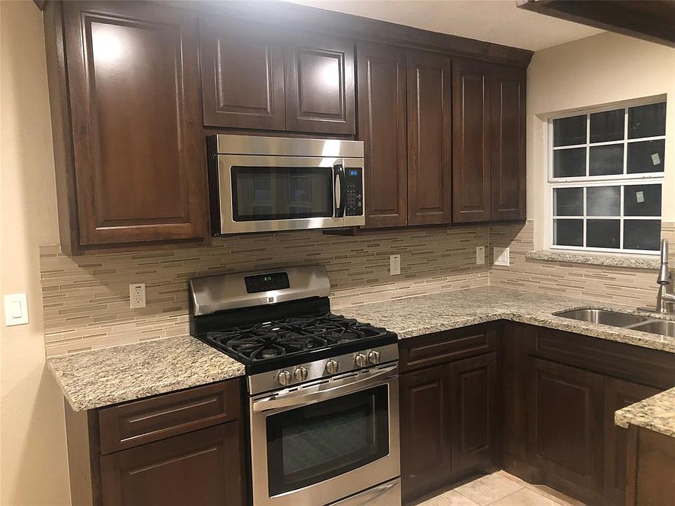 1st image of 2605 Blueberry Ln