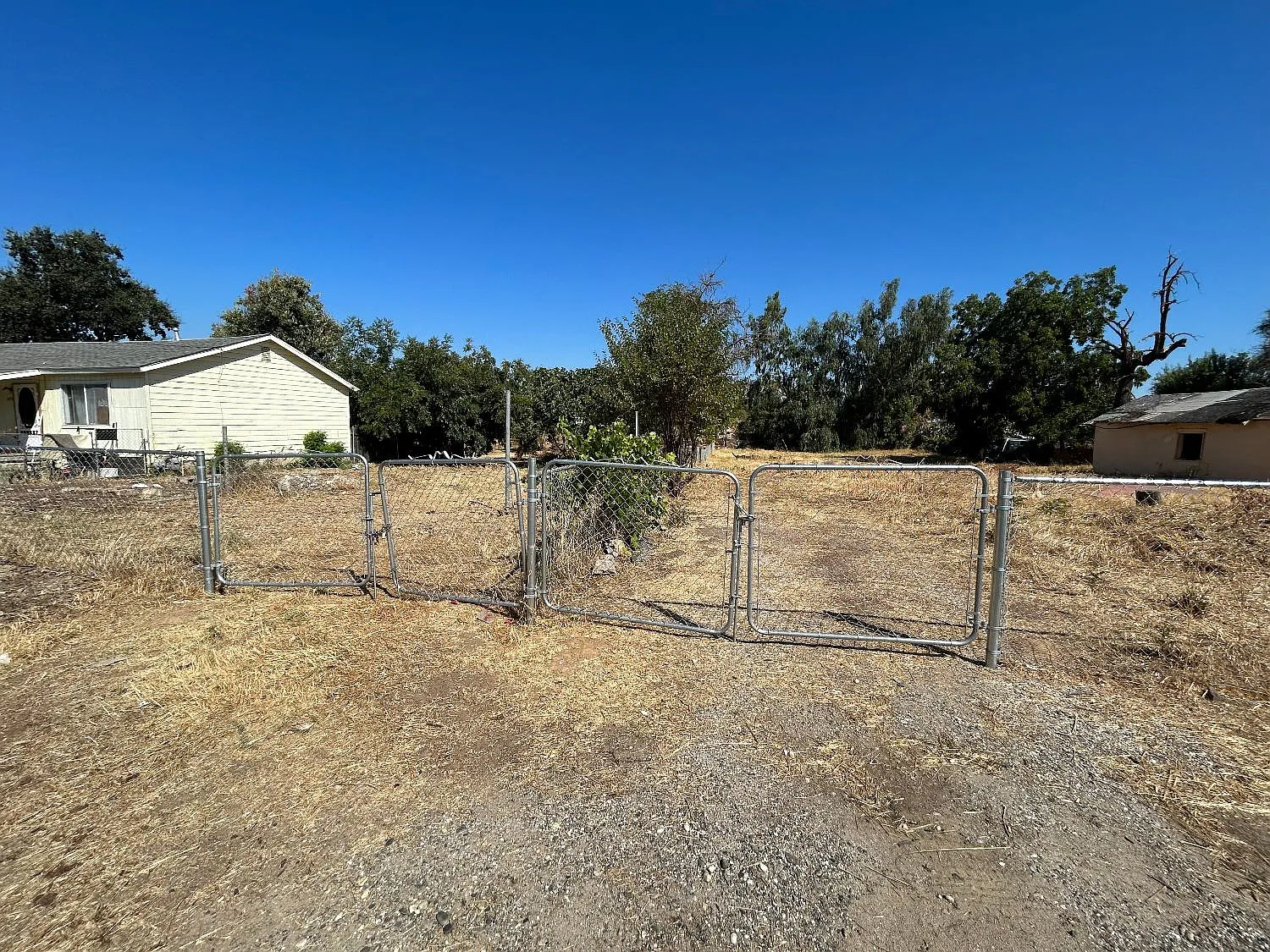 1499 Dodson Ave photo 1
