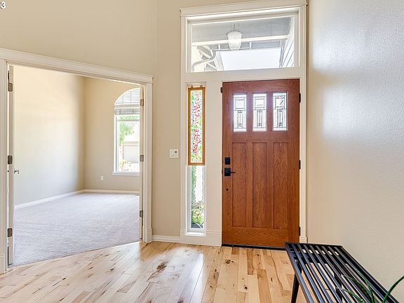 4th image of 2907 NE 173rd Ave