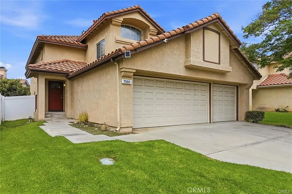 4 bed, 2123 sqft, $3,300 — Photo 1