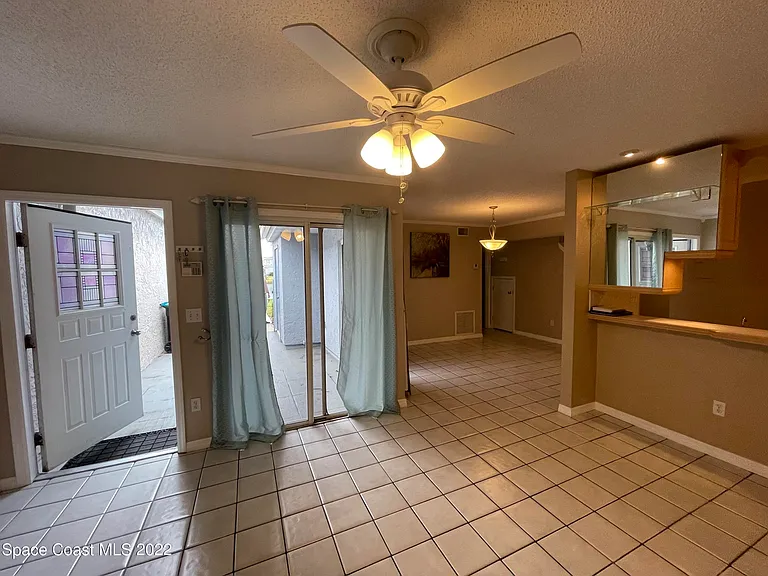 1425 Malibu Cir NE #111 — Photo 6
