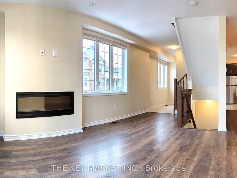 365 Belcourt Cmn — Photo 12