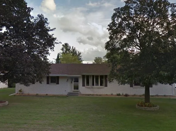 5771 Fry Dr, Roscoe, IL 61073