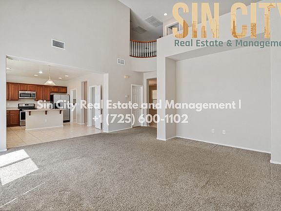 3rd image of 5708 Clarendon Ln