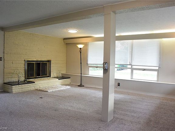 5th image of 328 Viking St NW