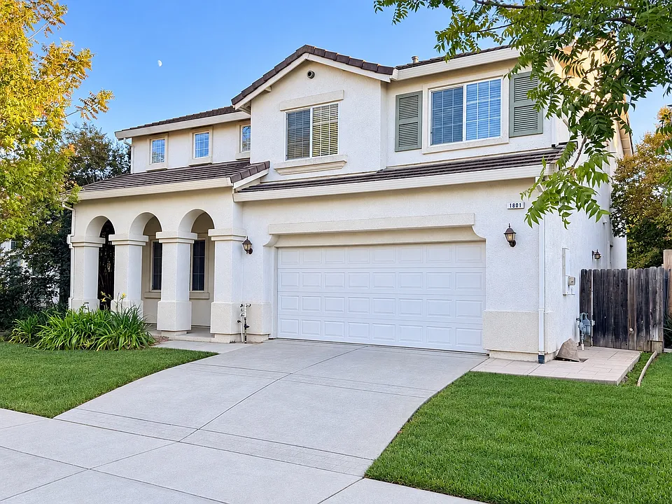 1801 Redondo Rd
