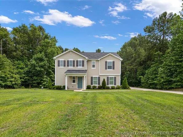 1324 Homeland Dr, Parkton, NC 28371