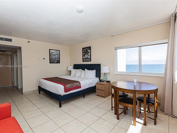 5th image of 19201 Collins Ave #844