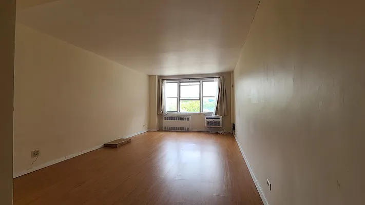 Rented by Matthew Gros-Werter, LREB  | media 1