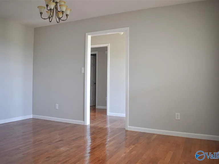18201 Menefee Rd — Photo 9