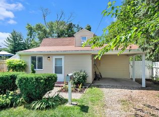 2115 Emerald Ave NE, Grand Rapids, MI 49505