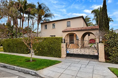 6111 San Vicente Blvd Photo 1