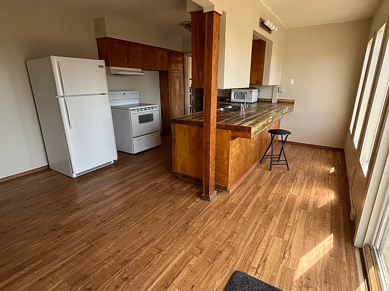 394 Alder St — Photo 5
