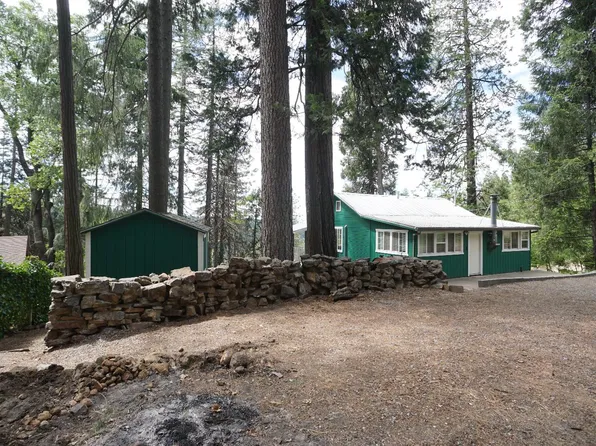 6830 Frontier Rd, Pollock Pines, CA 95726