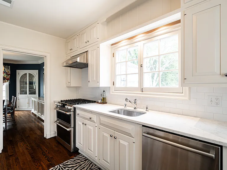 6014 N Kent Ave — Photo 16
