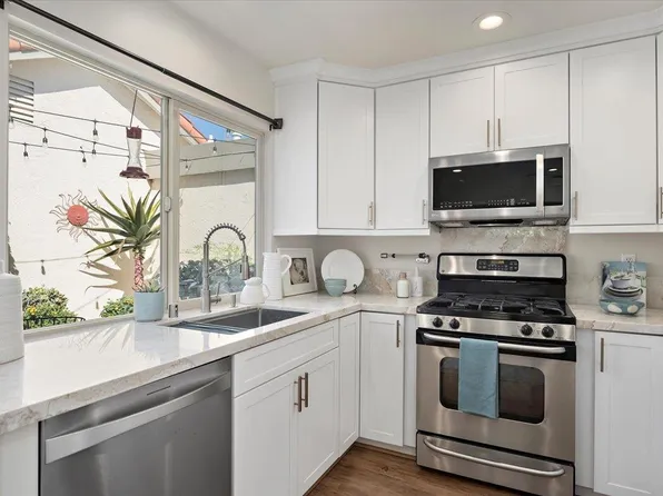 22251 Bitter Oak St, Cupertino, CA 95014