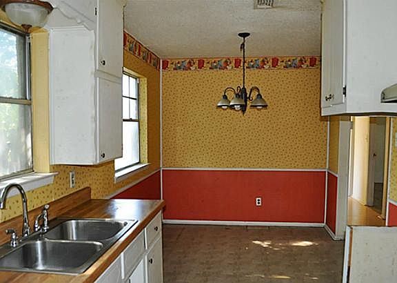2nd image of 504 Southridge Ct