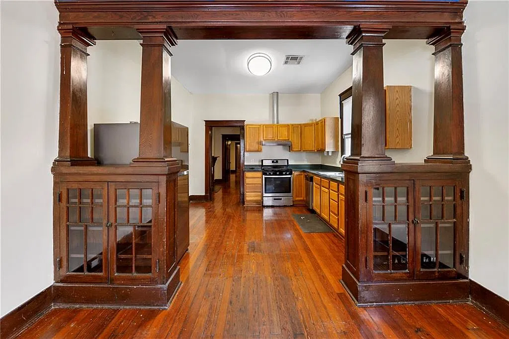 3 bed, 938 sqft, $1,650 — Photo 2