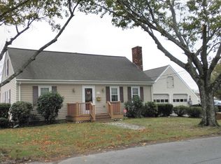 930 Stratford St, New Bedford, MA 02745