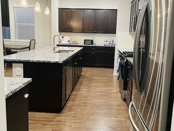 5th image of 3932 SE 69th Ave