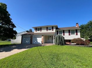 17 Sleepy Hollow Rd, Stratford, NJ 08084
