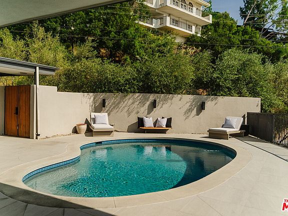 5th image of 640 Bohlig Rd