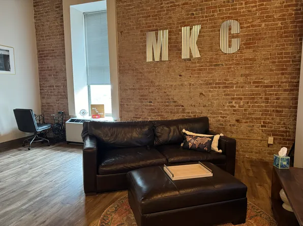308 W 8th St, Kansas City, MO