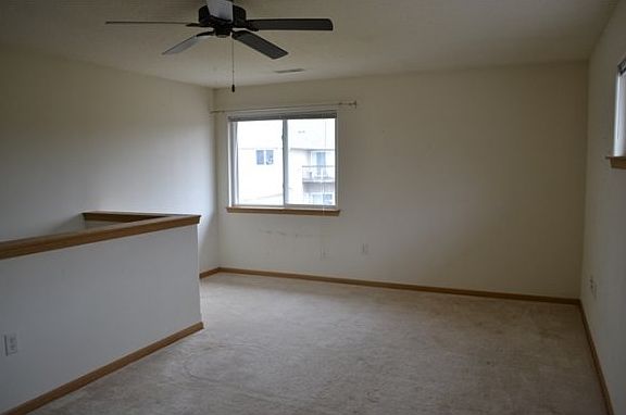 2nd image of 318 Brookside Dr Unit 6