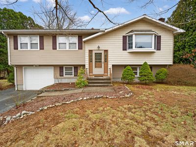 4 Tra Mart Drive, Uncasville, CT, 06382