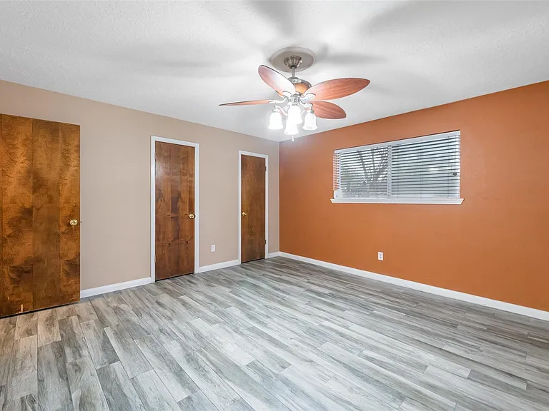 123 Ballantrae Ln — Photo 11