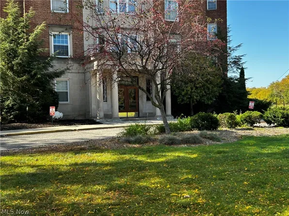 13800 Fairhill Rd APT 503, Shaker Heights, OH 44120