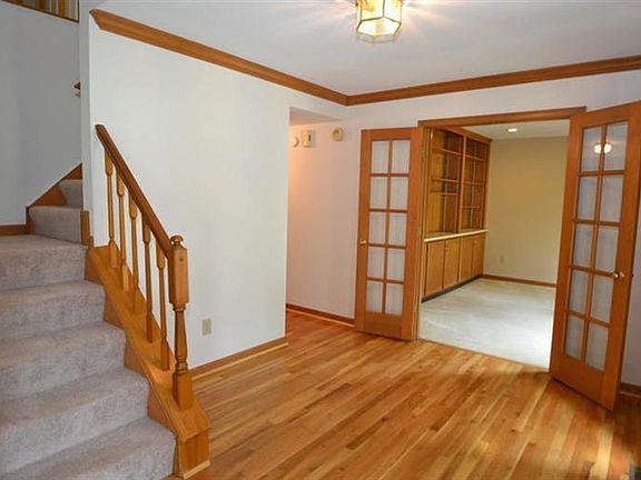 3rd image of 9928 Bolingbroke Dr